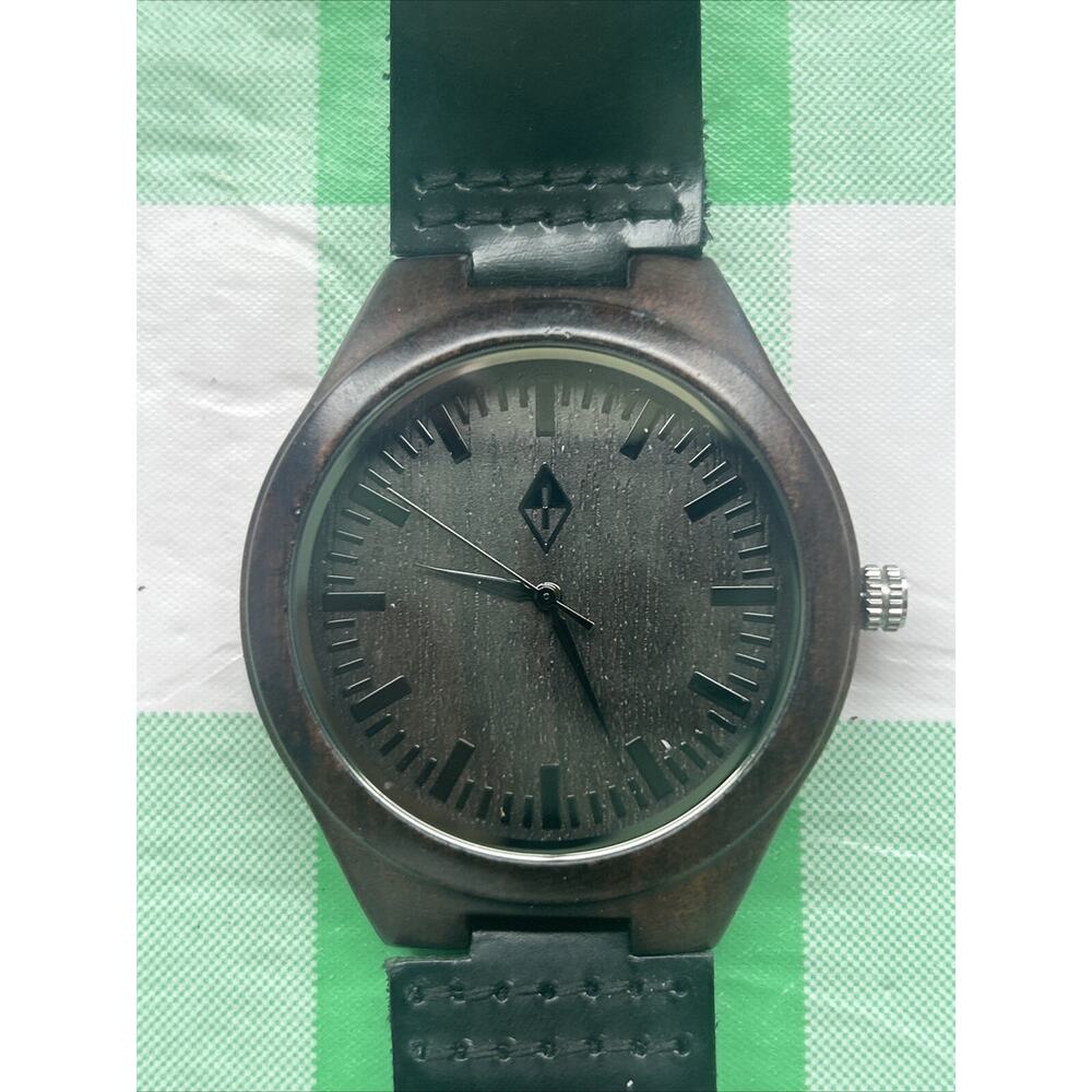 Woodgrain Men’s Quartz Watch